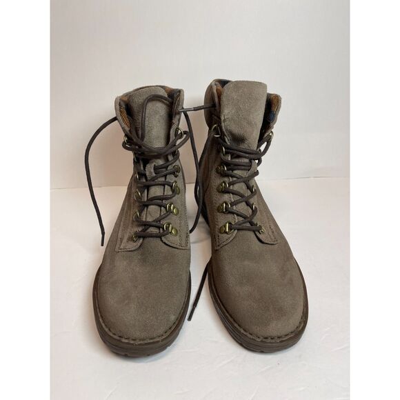NWOB Born Codi Women's Lace-Up Combat Boots - Size 9 - Picture 4 of 6